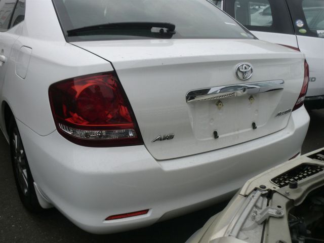 Фото Toyota Allion