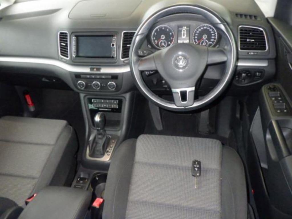 Фото VOLKSWAGEN SHARAN