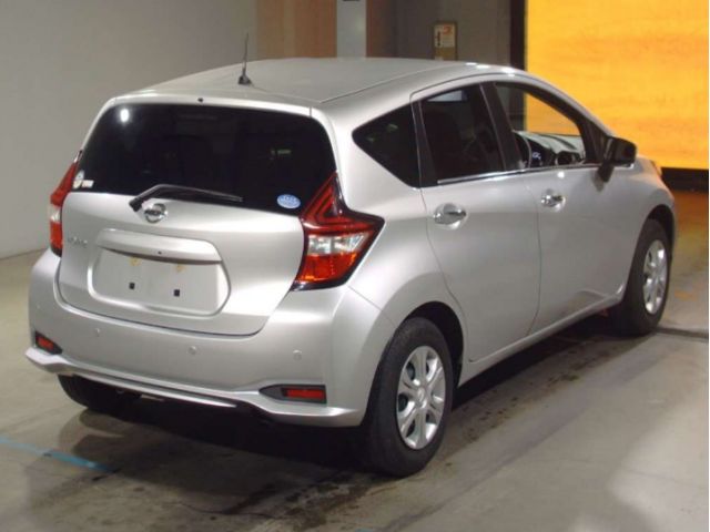 Фото NISSAN NOTE