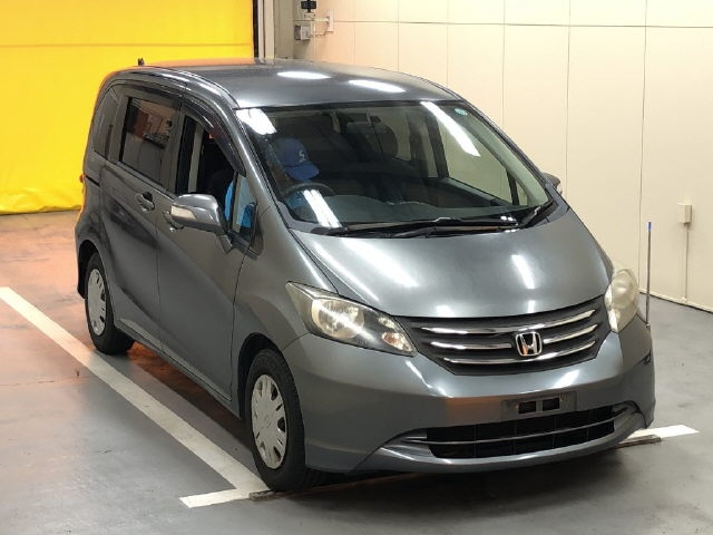 Фото HONDA FREED