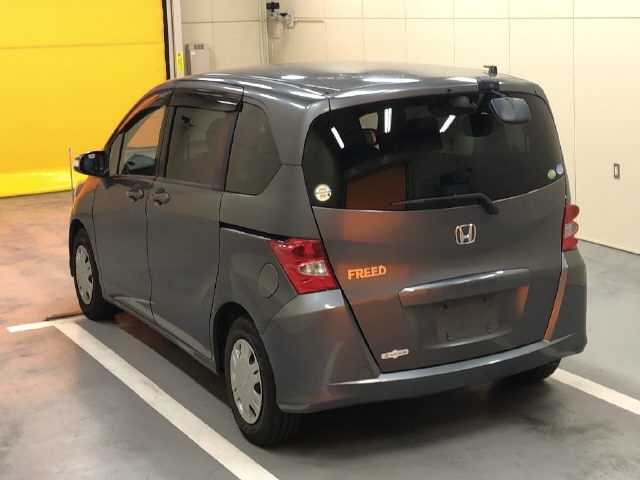 Фото HONDA FREED