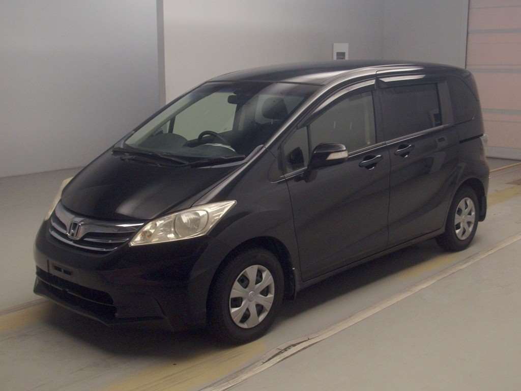 Фото HONDA FREED